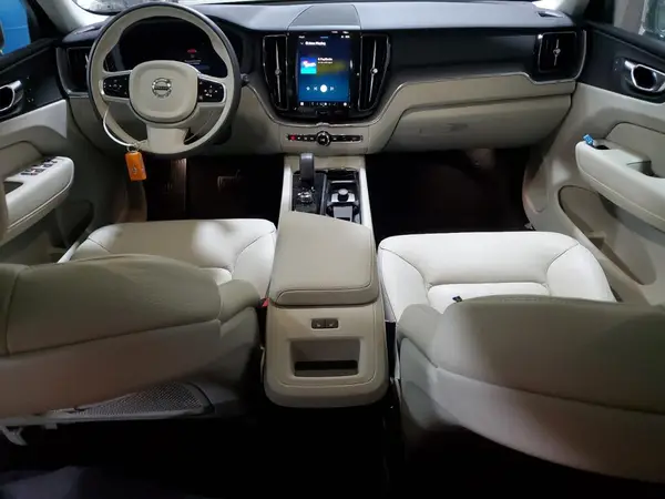 YV4L12RK3R1909476 2024 VOLVO XC60 - Image 8