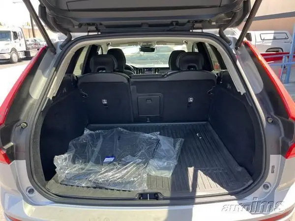YV4L12RK3R1933793 2024 VOLVO XC60 - Image 2
