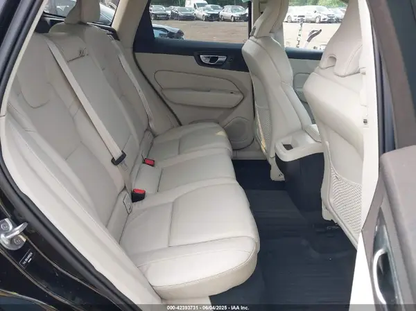 YV4L12RK4N1003248 2022 VOLVO XC60 - Image 8