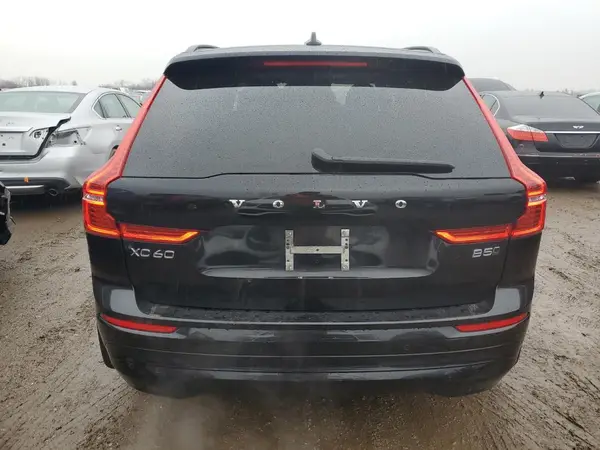 2022 VOLVO XC60 auction photo 6
