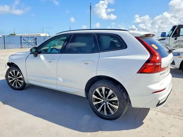 YV4L12RK5R1715757 2024 VOLVO XC60 - Image 2