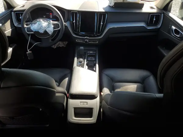 YV4L12RK5R1725589 2024 VOLVO XC60 - Image 8