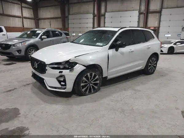 YV4L12RK5R1783587 2024 VOLVO XC60 - Image 2