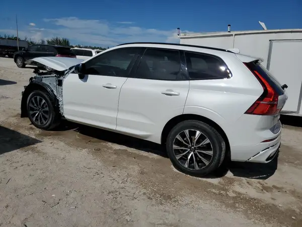 YV4L12RK5R1820430 2024 VOLVO XC60 - Image 2