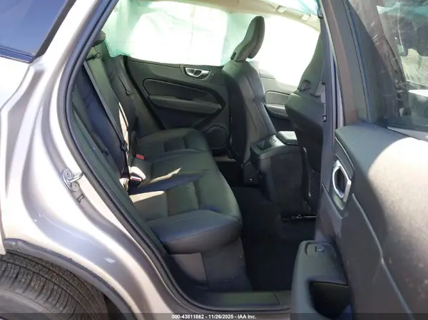 YV4L12RK5R1918311 2024 VOLVO XC60 - Image 8