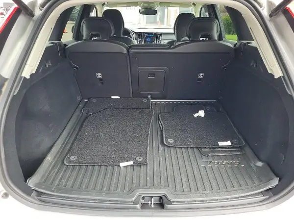 YV4L12RK5R1929504 2024 VOLVO XC60 - Image 2