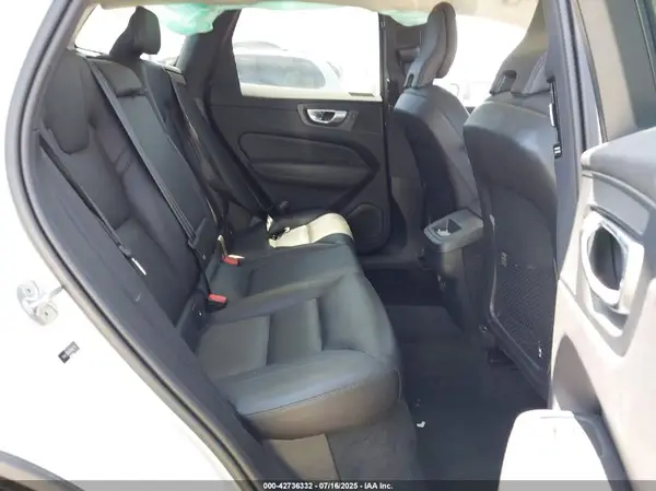 YV4L12RK6R1840718 2024 VOLVO XC60 - Image 8