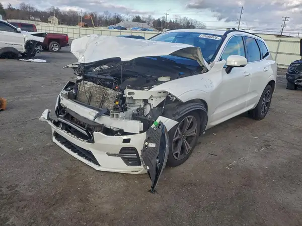 YV4L12RK8N1945304 2022 VOLVO XC60 - Image 1