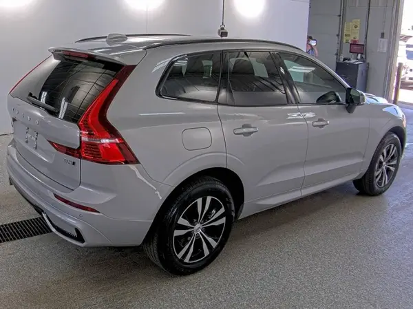 YV4L12RK8R1929271 2024 VOLVO XC60 - Image 2