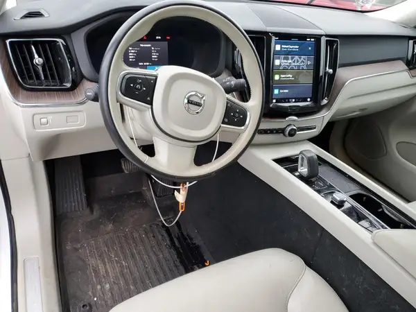 YV4L12RK9N1982166 2022 VOLVO XC60 - Image 8