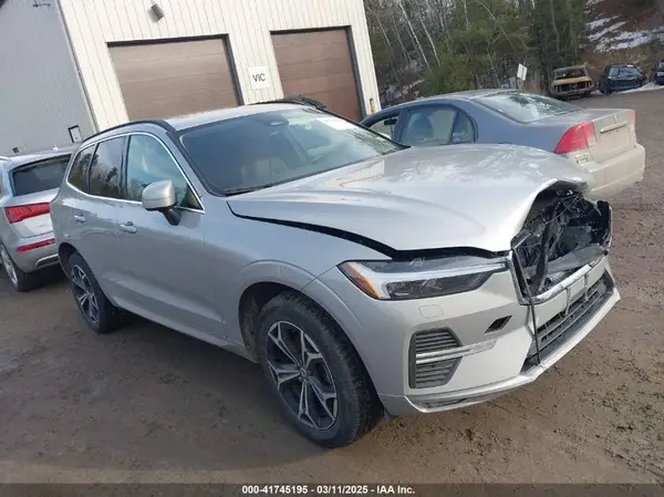 YV4L12RKXN1950455 2022 VOLVO XC60 - Image 1