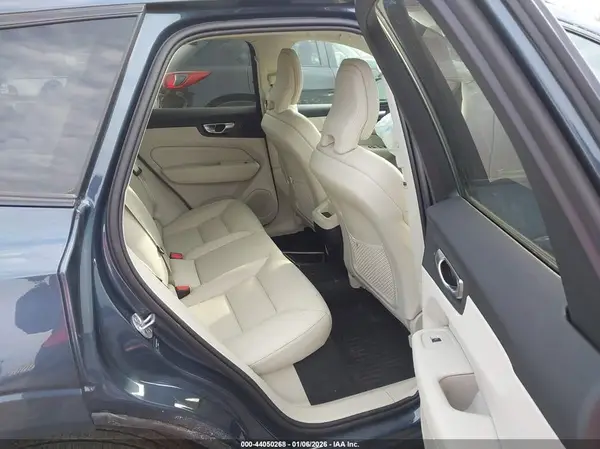 YV4L12RKXR1806829 2024 VOLVO XC60 - Image 8