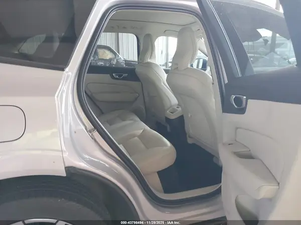 YV4L12RL0R1841209 2024 VOLVO XC60 - Image 8