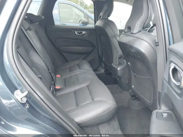 YV4L12RL1R1710743 2024 VOLVO XC60 - Image 8