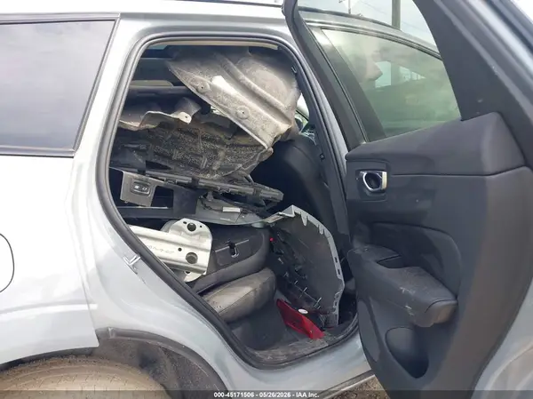 YV4L12RL1R1782431 2024 VOLVO XC60 - Image 8