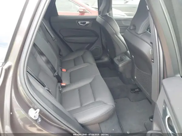 YV4L12RL1R1903975 2024 VOLVO XC60 - Image 8