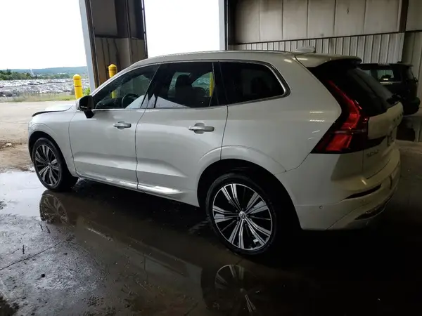 YV4L12RL2N1083576 2022 VOLVO XC60 - Image 2