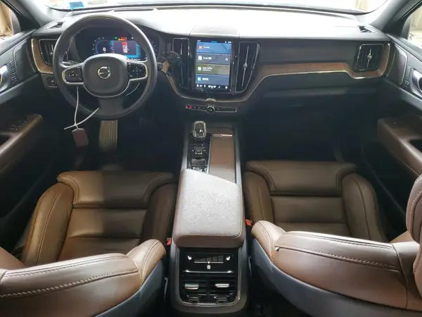 YV4L12RL2N1083576 2022 VOLVO XC60 - Image 8