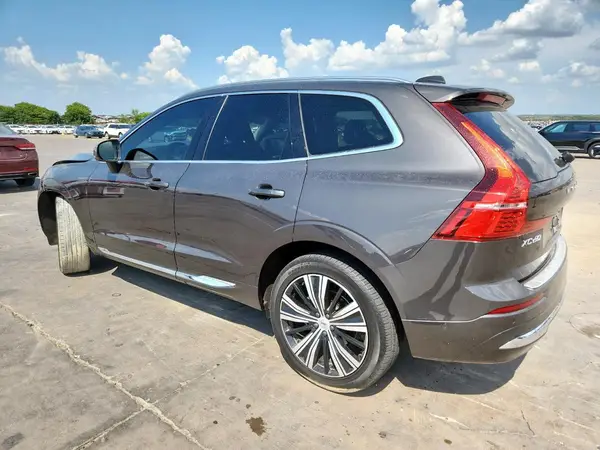 YV4L12RL3N1904555 2022 VOLVO XC60 - Image 2