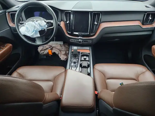 YV4L12RL3R1774993 2024 VOLVO XC60 - Image 8