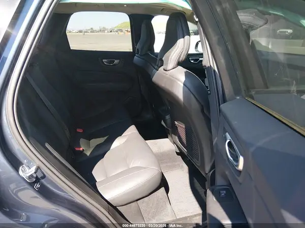 YV4L12RL3R1776114 2024 VOLVO XC60 - Image 8