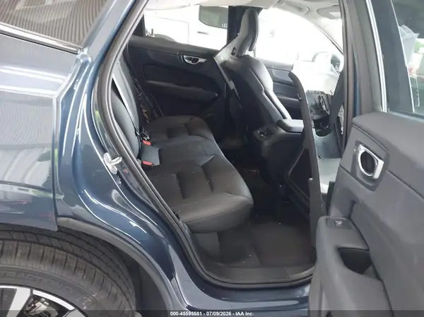 YV4L12RL4R1777806 2024 VOLVO XC60 - Image 8
