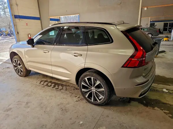 YV4L12RL4R1836126 2024 VOLVO XC60 - Image 2