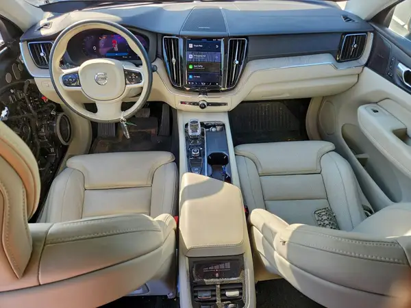 YV4L12RL5N1905898 2022 VOLVO XC60 - Image 8