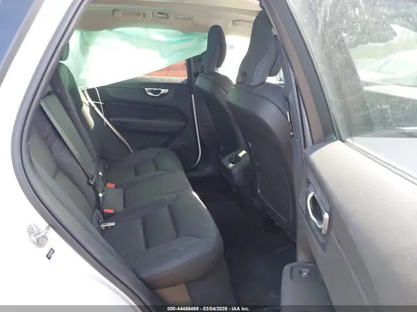 YV4L12RL5R1911352 2024 VOLVO XC60 - Image 8