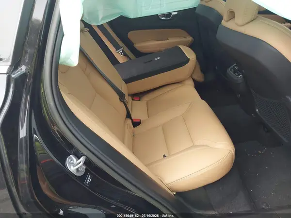 YV4L12RL6N1077974 2022 VOLVO XC60 - Image 8