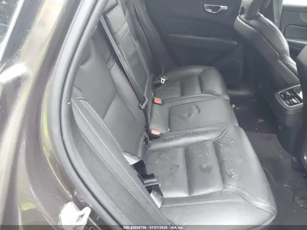 YV4L12RL6N1901343 2022 VOLVO XC60 - Image 8
