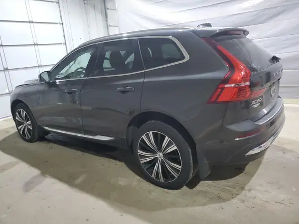 YV4L12RL6N1940725 2022 VOLVO XC60 - Image 2