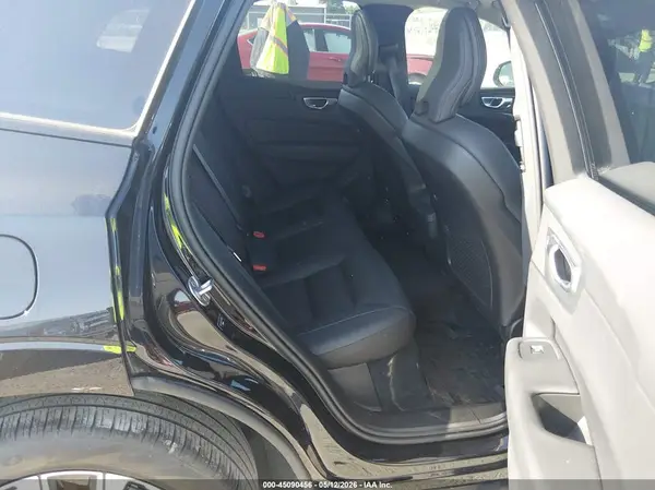 YV4L12RL7R1715851 2024 VOLVO XC60 - Image 8
