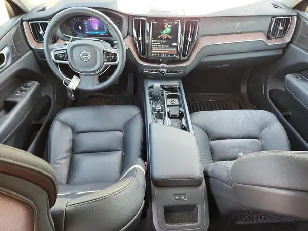YV4L12RL8R1777050 2024 VOLVO XC60 - Image 8