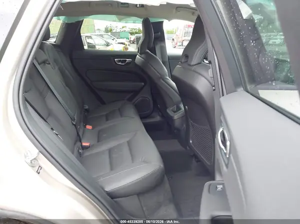 YV4L12RL8R1916139 2024 VOLVO XC60 - Image 8