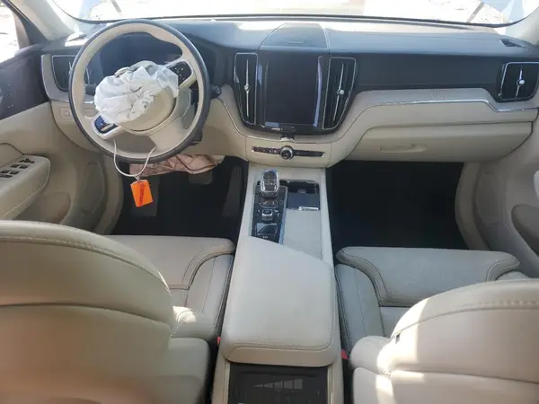 YV4L12RL9N1079833 2022 VOLVO XC60 - Image 8