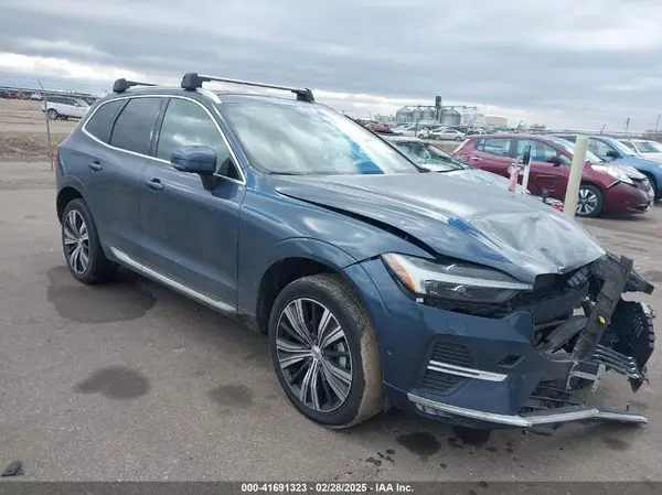 YV4L12RL9N1086152 2022 VOLVO XC60 - Image 1