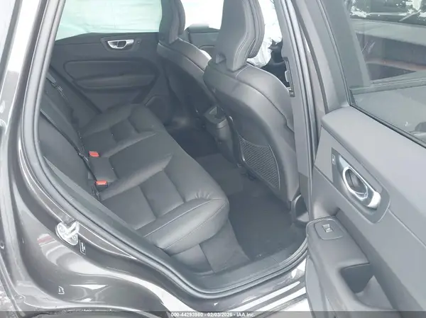 YV4L12RLXR1860088 2024 VOLVO XC60 - Image 8