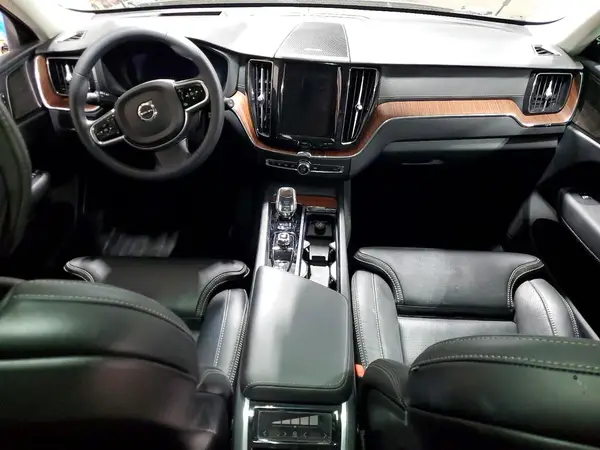 YV4L12RM2R1744490 2024 VOLVO XC60 - Image 8