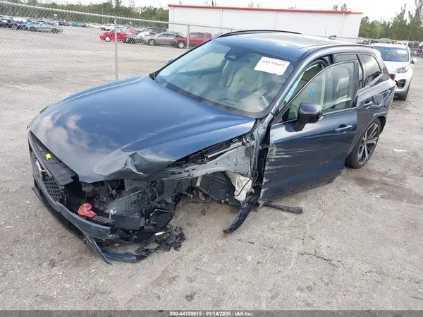 YV4L12RM5R1836709 2024 VOLVO XC60 - Image 2
