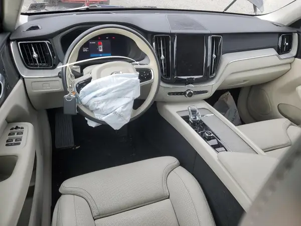 YV4L12RM6R1924586 2024 VOLVO XC60 - Image 8
