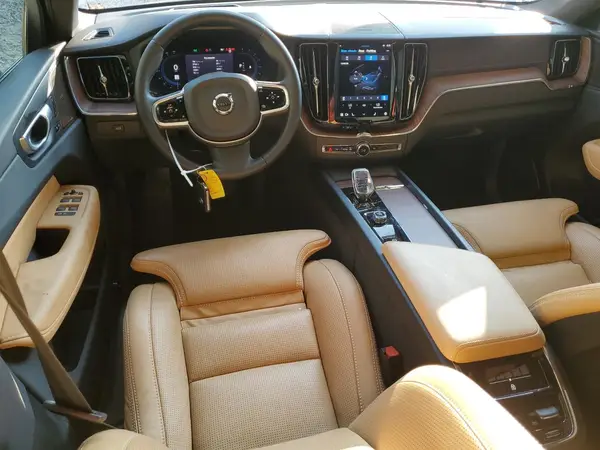 YV4L12RM7R1814176 2024 VOLVO XC60 - Image 8