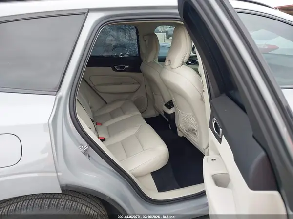 YV4L12RM7R1939355 2024 VOLVO XC60 - Image 8