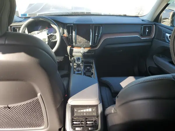 YV4L12RMXR1739067 2024 VOLVO XC60 - Image 8
