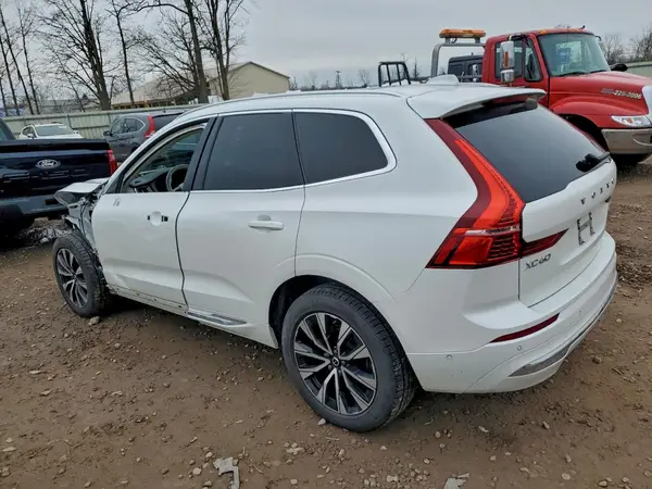 YV4L12RN0P1253745 2023 VOLVO XC60 - Image 2
