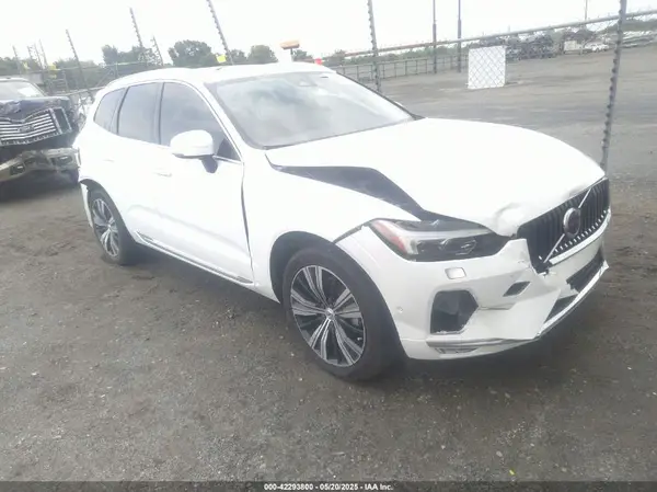 YV4L12RN1P1205347 2023 VOLVO XC60 - Image 1