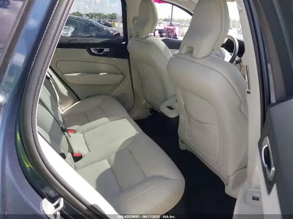 YV4L12RN1P1384974 2023 VOLVO XC60 - Image 8