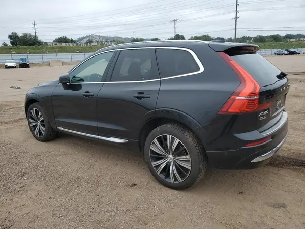 YV4L12RN3P1271494 2023 VOLVO XC60 - Image 2