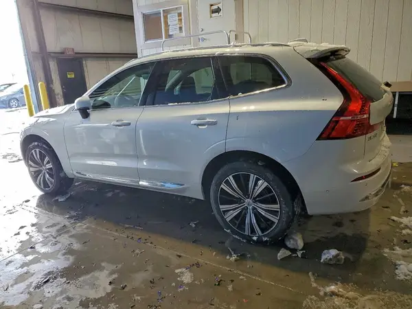 YV4L12RN3P1346159 2023 VOLVO XC60 - Image 2