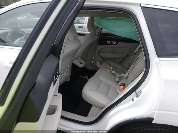 YV4L12RN5P1333882 2023 VOLVO XC60 - Image 8